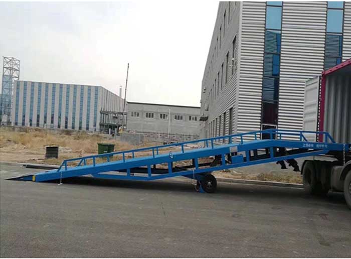 mobile loading ramp