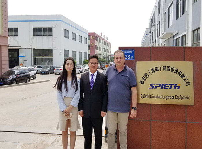A Customer from Holland visited our factory