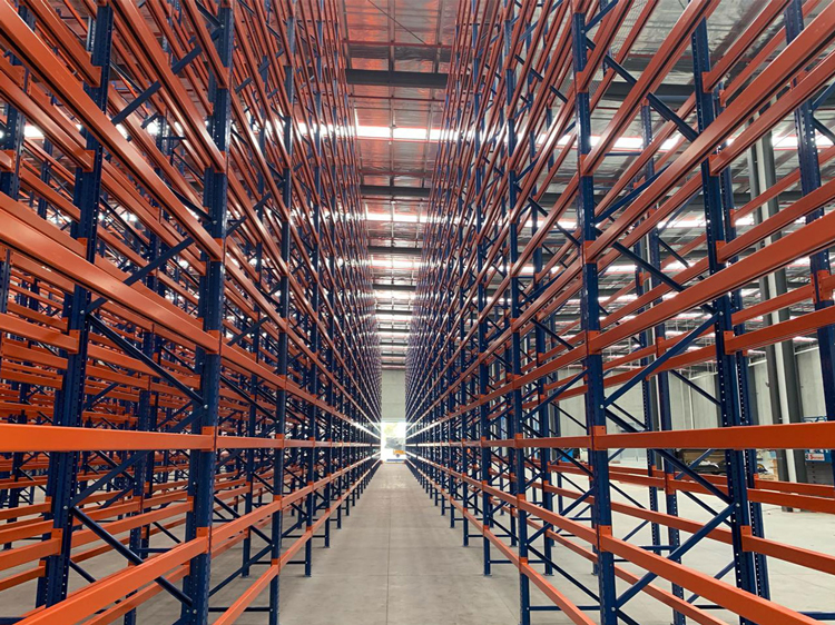 Does the thickness of heavy duty racking material matter?