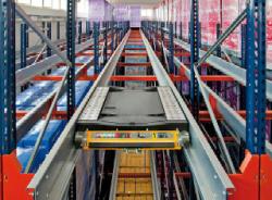 Radio Shuttle Pallet Racking Systems with Pallet Runner